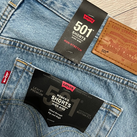 Levis 501 shorts | medium wash | high waist - Picture 3 of 4